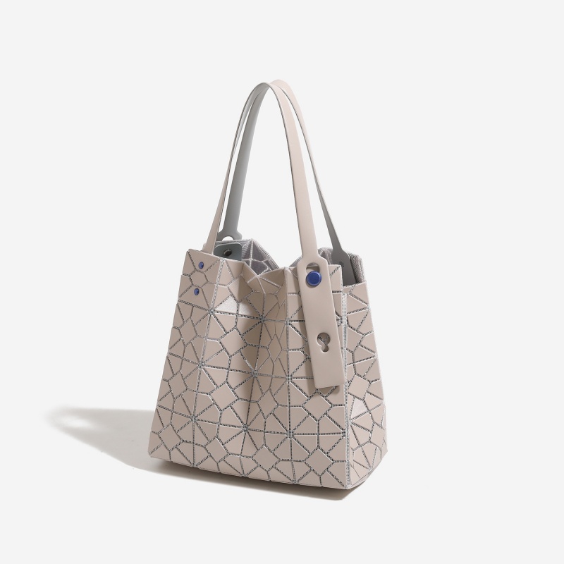 Bolso Tote Geométrico de Diama - Women Bags 2026 Trends reseña y precio